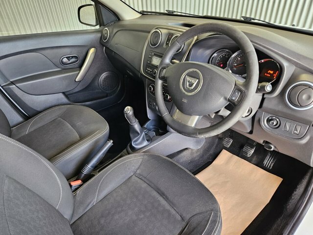 Dacia Logan Logan Mcv Laureate Dci Red #18