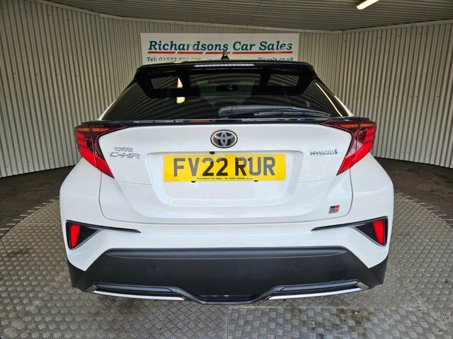 Toyota C-Hr 1.8 Vvt-h Gr Sport Suv Hybrid Cvt Euro FV22RUR White #4
