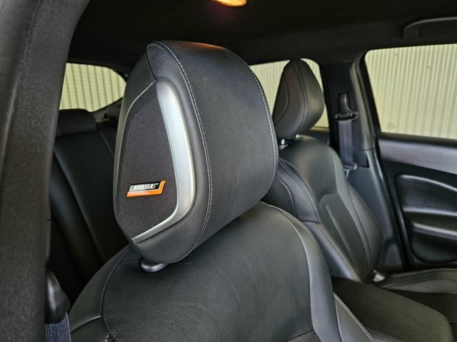 Nissan Juke Bose Personal Edition White #26