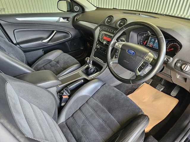 Ford Mondeo Titanium X Black #15