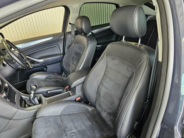 Ford Mondeo Titanium X Black #29