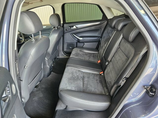 Ford Mondeo Titanium X Black #24
