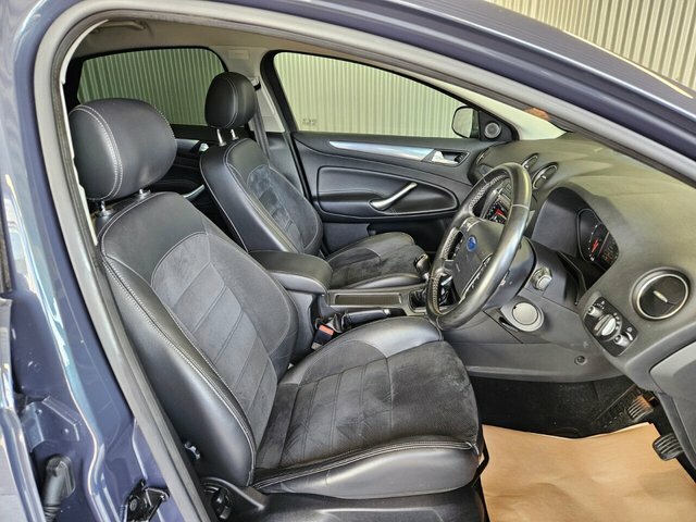 Ford Mondeo Titanium X Black #16