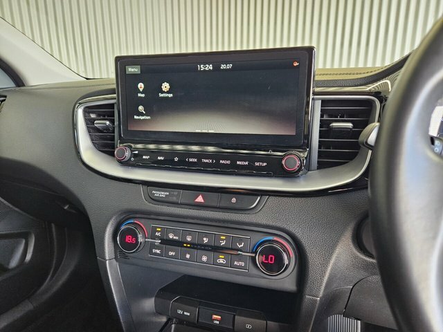 Kia Ceed 1.4T Gdi Isg Gt-line Dct White #25