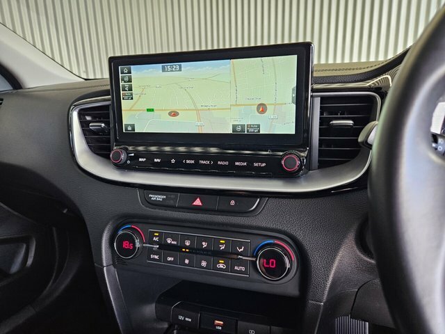 Kia Ceed 1.4T Gdi Isg Gt-line Dct White #21
