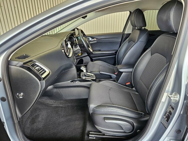 Kia Ceed 1.4T Gdi Isg Gt-line Dct White #38