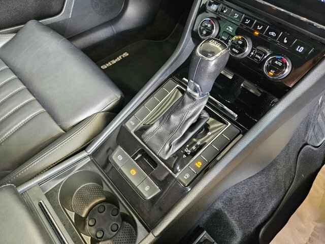 Skoda Superb Se Technology Tdi Dsg Silver #7