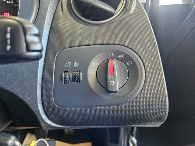 Seat Ibiza 2015 15 1.4 White #15