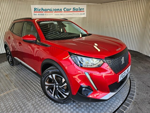 Peugeot 2008 1.2 Puretech Allure Premium Suv Red