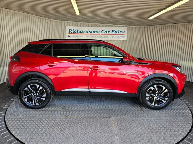 Peugeot 2008 1.2 Puretech Allure Premium Suv Red #2