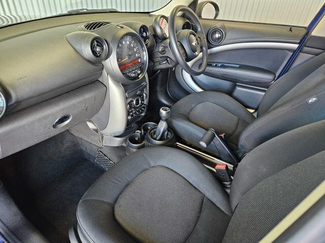 Mini Countryman 1.6 One White #28