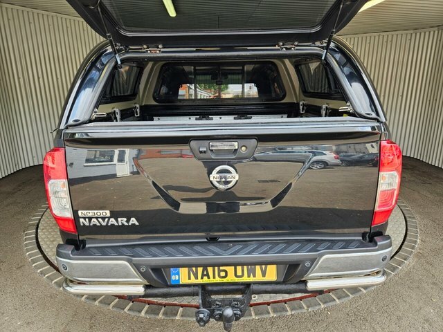 Nissan Navara 2.3 Dci Tekna Pickup Double Cab 4W Black #5