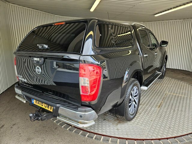 Nissan Navara 2.3 Dci Tekna Pickup Double Cab 4W Black #3