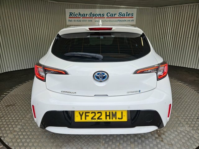 Toyota Corolla 1.8 Vvt-h Gpf Icon Tech Hatchback Hybri White #4