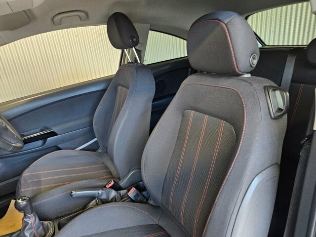 Vauxhall Corsa Hat 1.2I Energy Ac Red #21