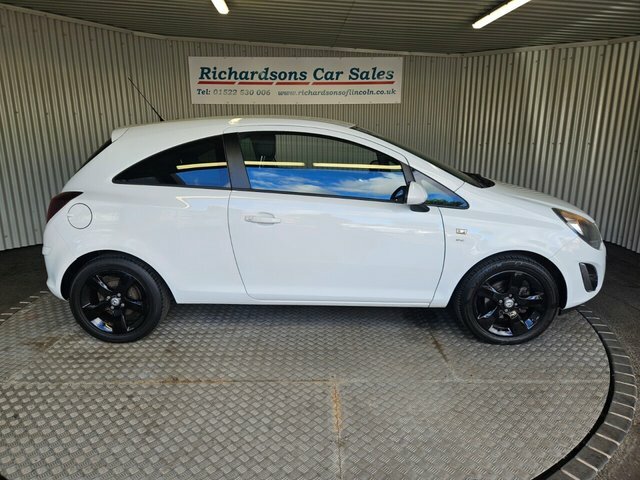 Vauxhall Corsa 1.4 16V Sxi Hatchback Euro 5 A White #2