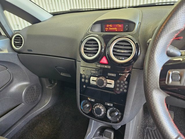Vauxhall Corsa Hat 1.2I Energy Ac Red #12