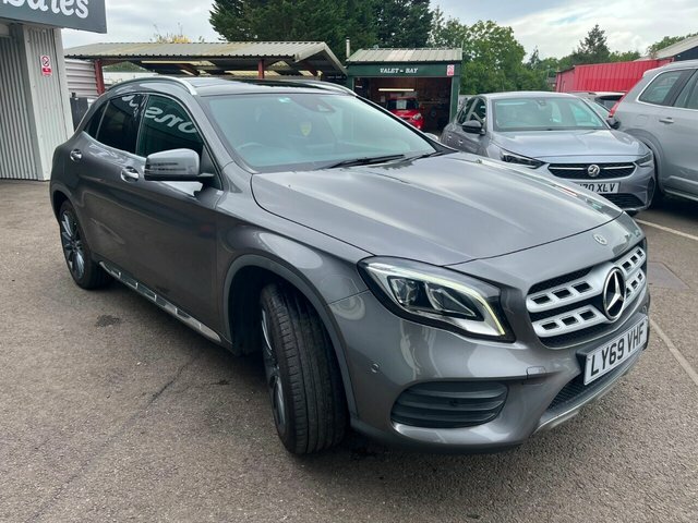 Mercedes-Benz GLA Class 1.6 Gla200 Amg Line Edition Plus Suv LY69VHF Grey #4