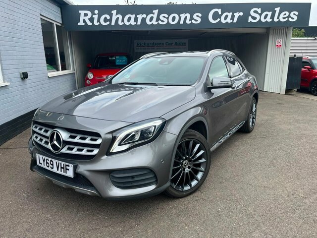 Mercedes-Benz GLA Class 1.6 Gla200 Amg Line Edition Plus Suv Grey
