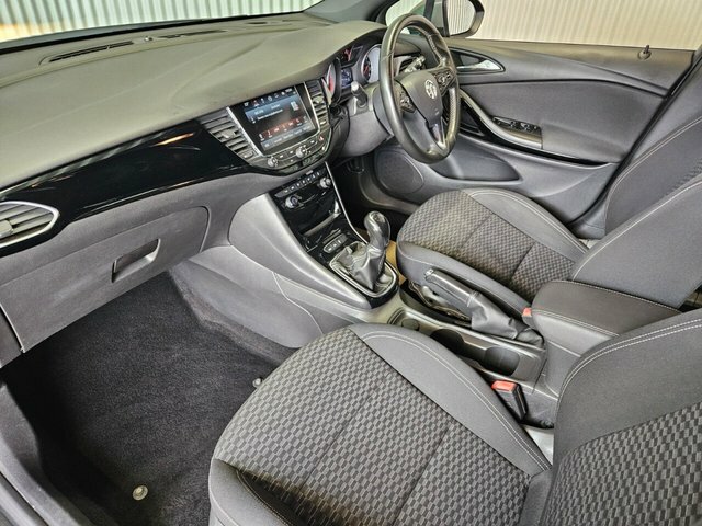 Vauxhall Astra 1.6 Cdti 16V 136 Elite Nav Hatchback Black #31