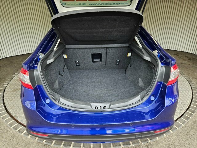 Ford Mondeo 1.5T Ecoboost Zetec Hatchback Eu Blue #4