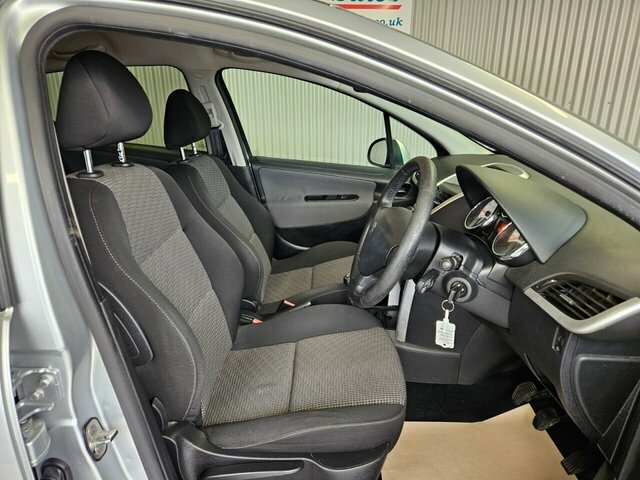 Peugeot 207 Hdi S Black #15