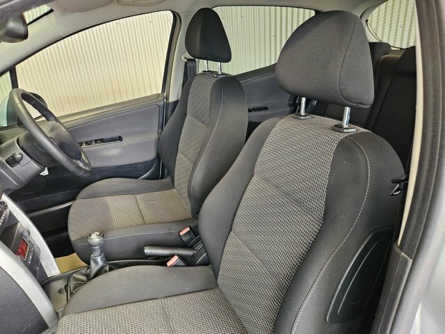 Peugeot 207 Hdi S Black #28