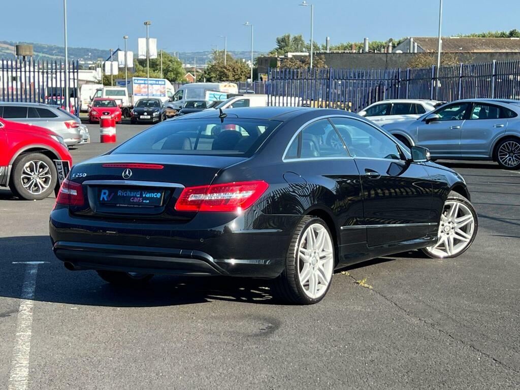 Mercedes-Benz E Class 1.8 E250 Blueefficiency Sport G-tronic Euro 5 S Black #5