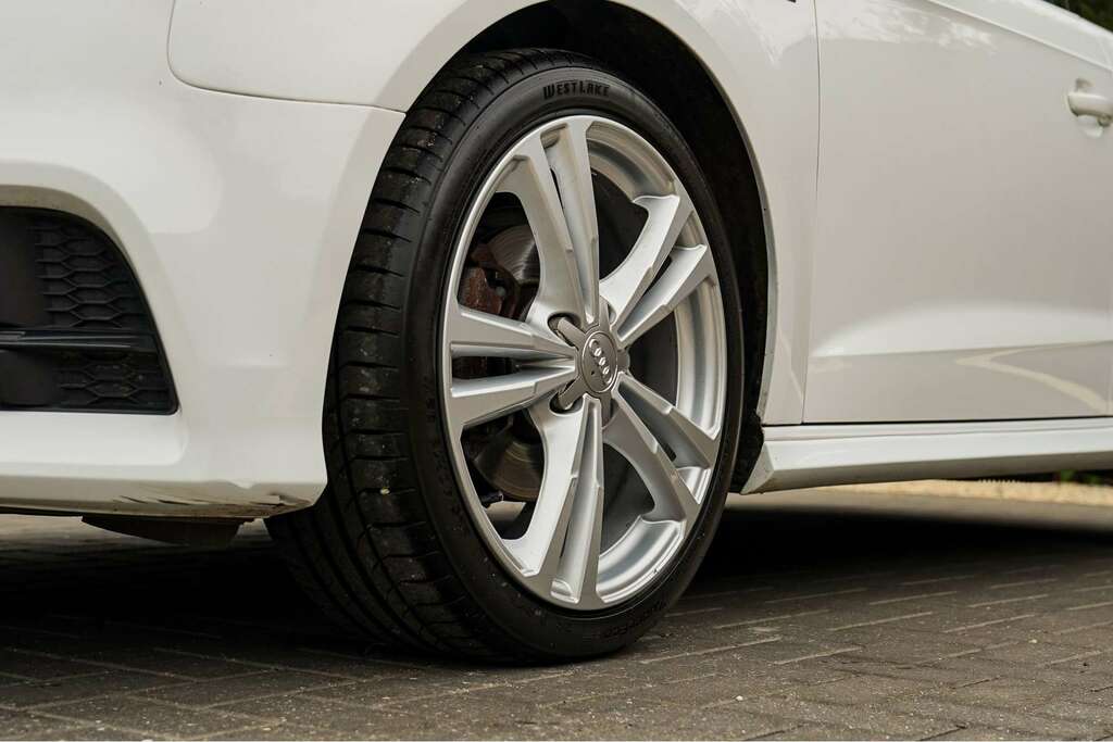 Audi A3 Audi A3 1.5 Tfsi Cod S Line Sportback M MJ18ZKE White #5