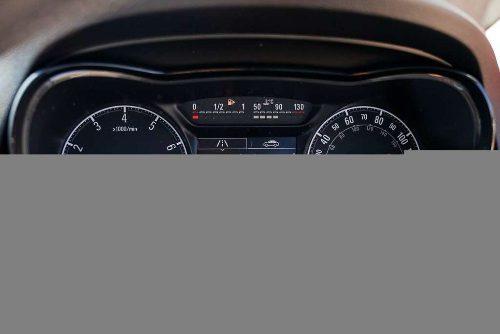 Vauxhall Corsa Vauxhall Corsa 1.4I Griffin Hatchback A RA19WOH Red #5