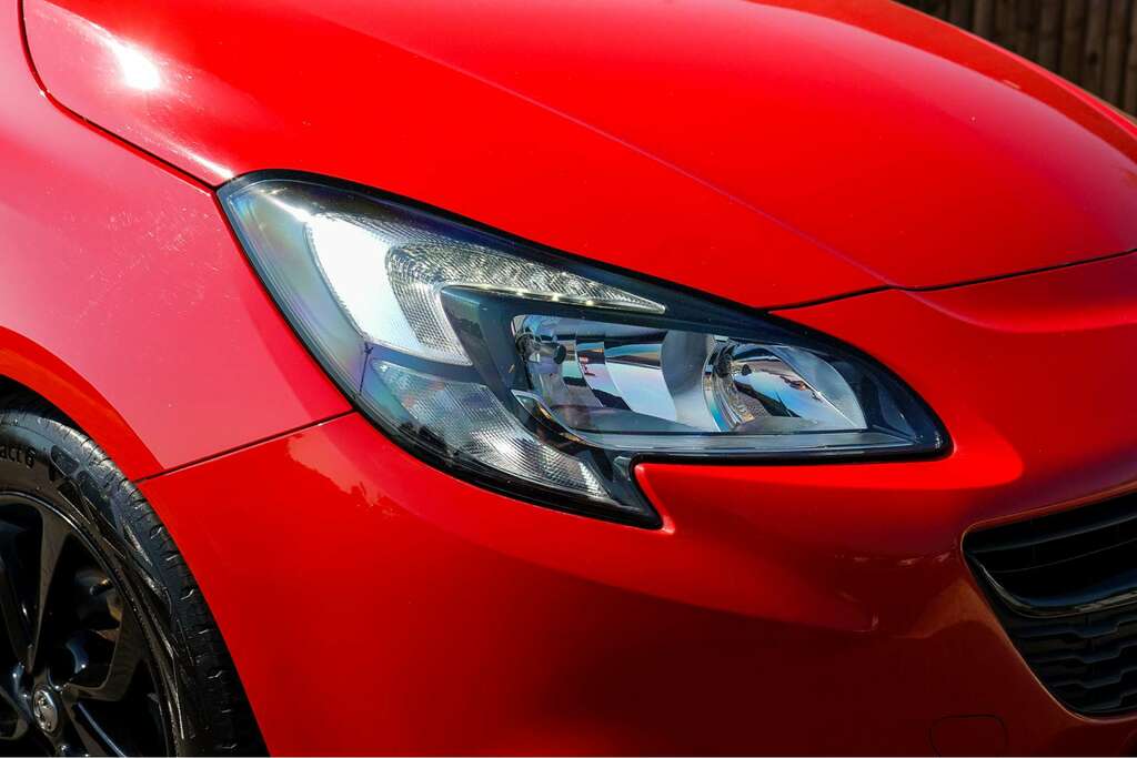 Vauxhall Corsa Vauxhall Corsa 1.4I Griffin Hatchback A Red