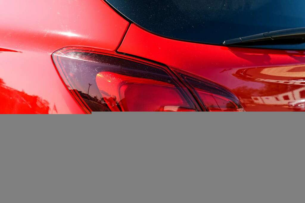 Vauxhall Corsa Vauxhall Corsa 1.4I Griffin Hatchback A RA19WOH Red #2