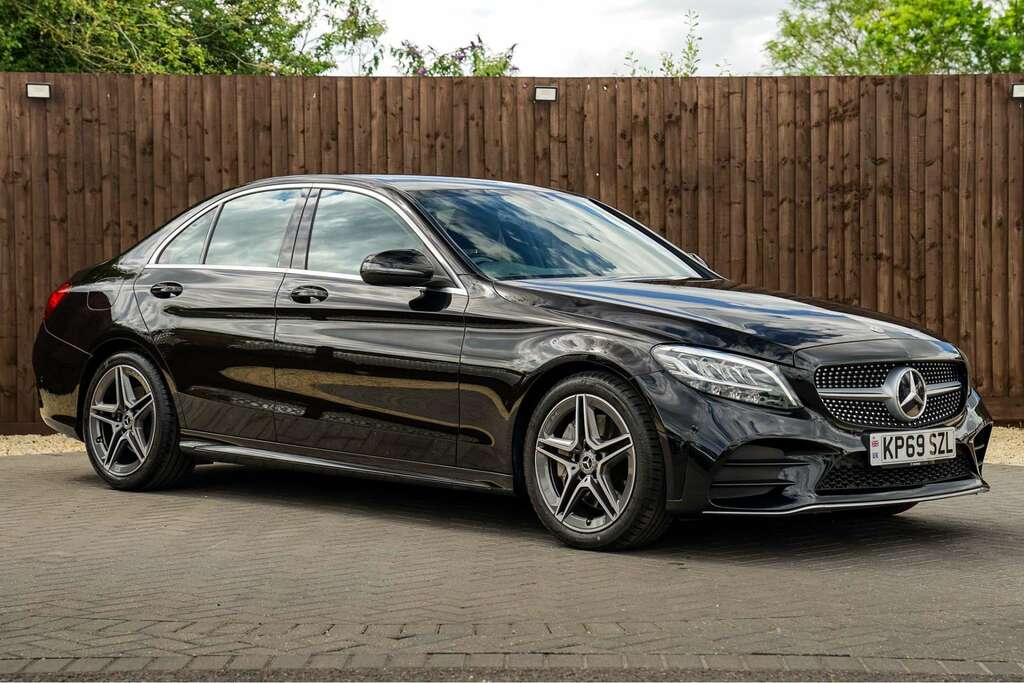 Mercedes-Benz C Class Mercedes-benz C Class 2.0 C300 Amg Line Saloon Black