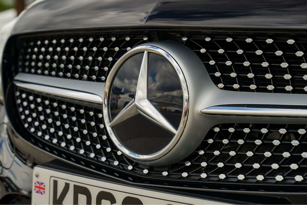 Mercedes-Benz C Class Mercedes-benz C Class 2.0 C300 Amg Line Saloon Black #4