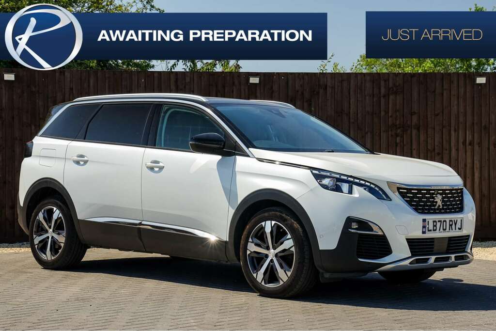 Peugeot 5008 Peugeot 5008 1.2 Puretech Allure Suv Ea White