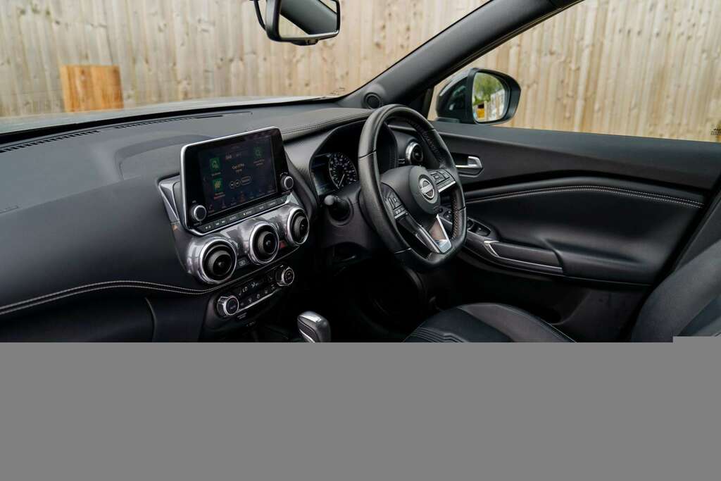 Nissan Juke Nissan Juke 1.6 Juke Tekna Hev Cvt Grey