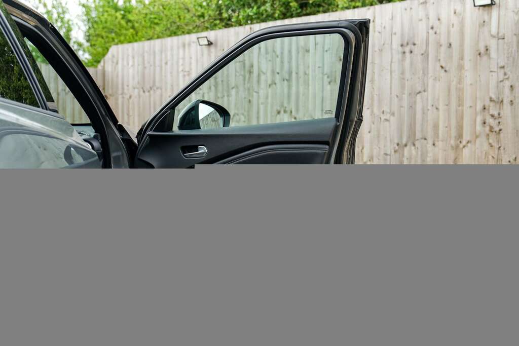 Nissan Juke Nissan Juke 1.6 Juke Tekna Hev Cvt EO72VHV Grey #2