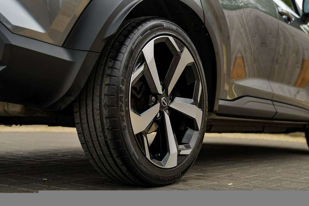 Nissan Juke Nissan Juke 1.6 Juke Tekna Hev Cvt EO72VHV Grey #4