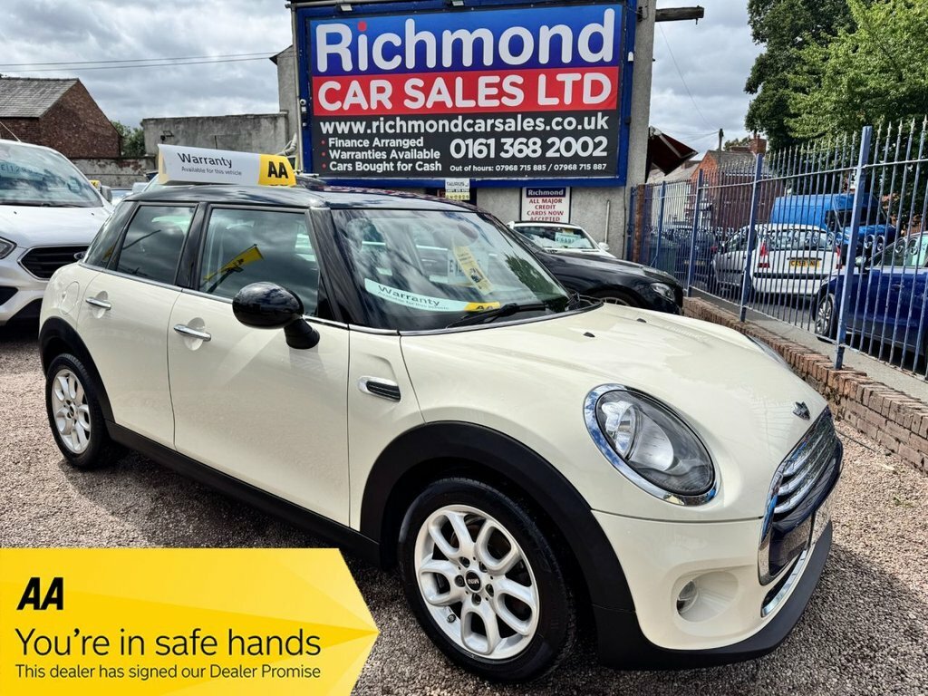 Mini Hatch 1.5L Cooper D White