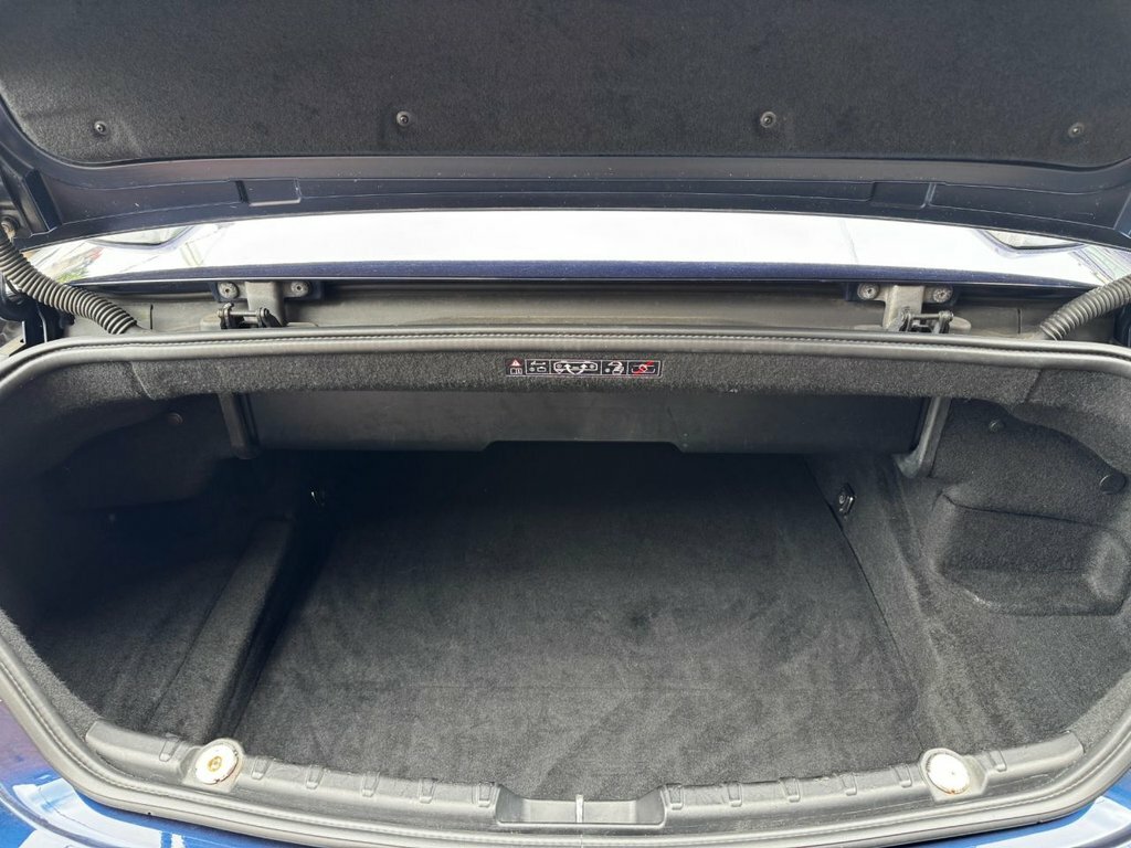 BMW 6 Series 2013 63 3.0 Blue #16