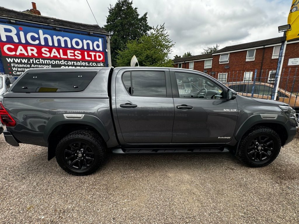 Toyota HILUX 2.8L Invincible X GU71AFE Grey #4
