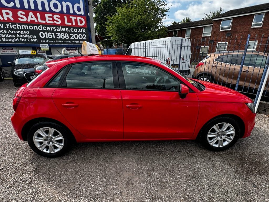 Audi A1 1.6L Se Red #4