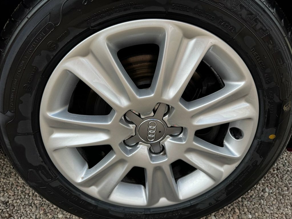 Audi A1 1.2L Tfsi Sport 84 Bhp White #20