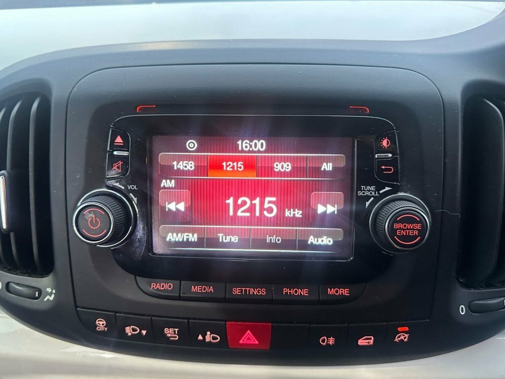 Fiat 500L Mpv Red #13