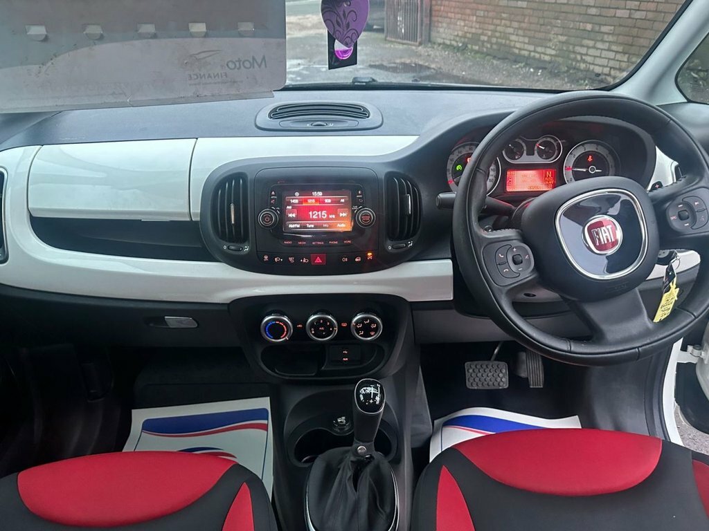 Fiat 500L Mpv Red #11