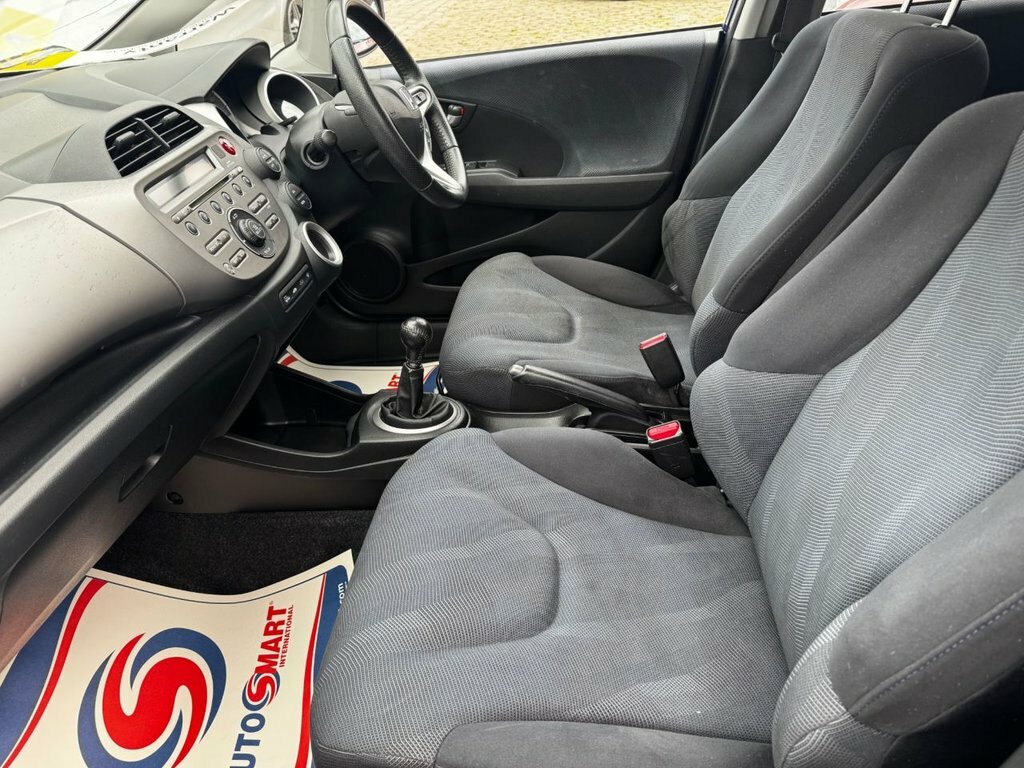 Honda Jazz 1.3 I-vtec Es 98 Bhp Purple #9