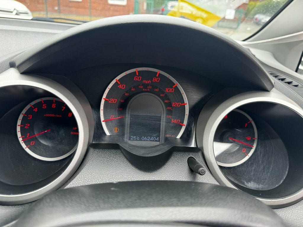 Honda Jazz 1.3 I-vtec Es 98 Bhp Purple #14
