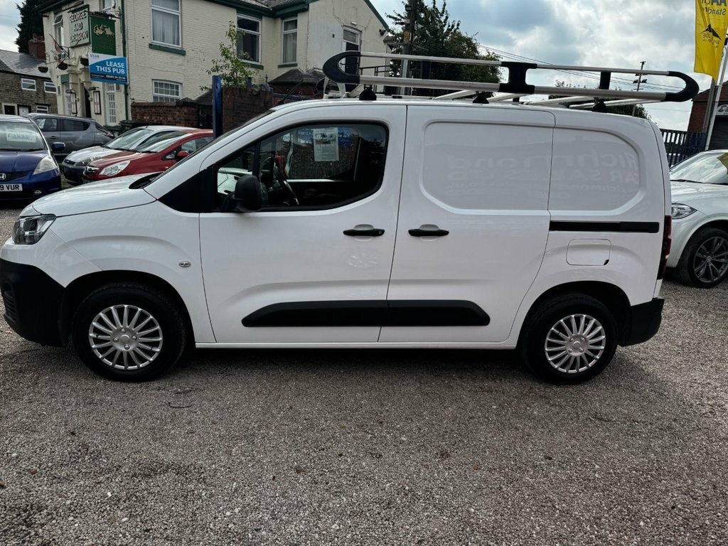 Citroen Berlingo 1.5L Enterprise M White #5