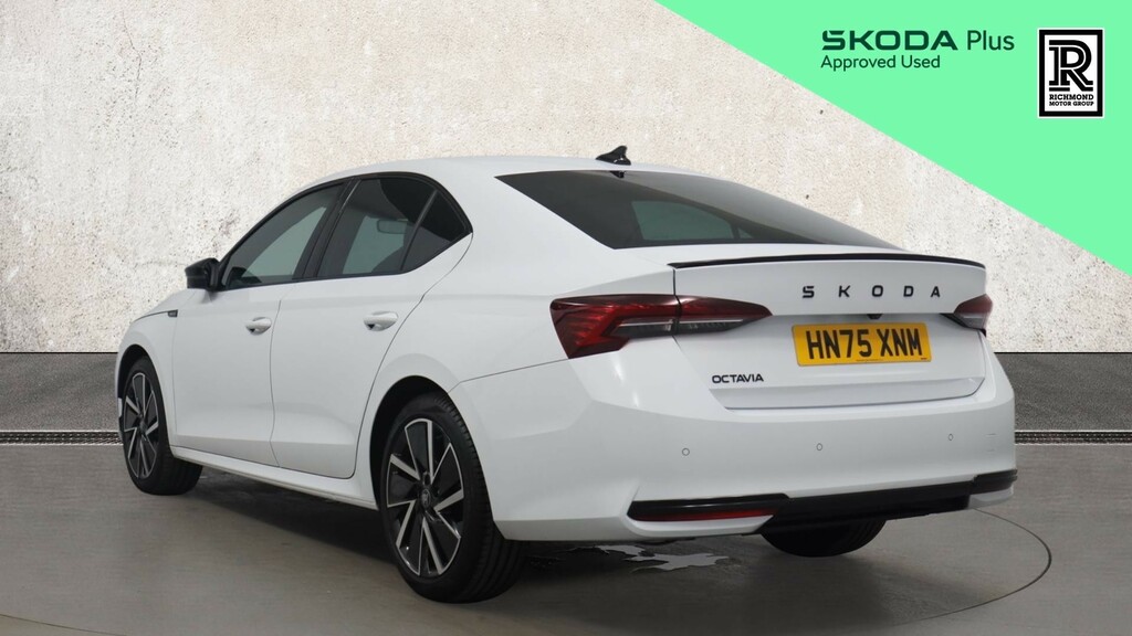 Skoda Octavia 1.5 Tsi E-tec Mhev Act Sportline Hatchback Pet  #3