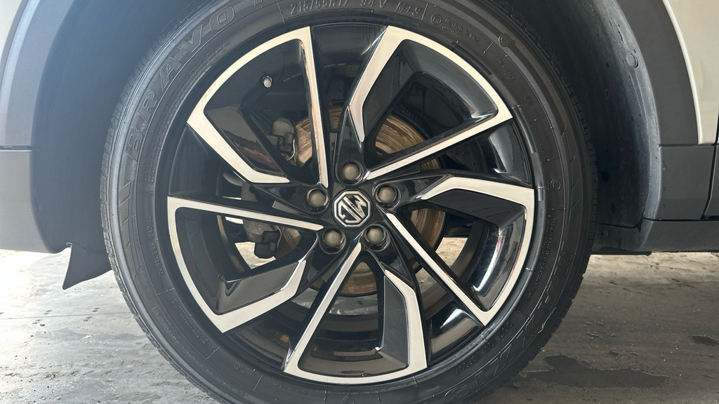 MG ZS Exclusive 1.5 HT24OXR Silver #5